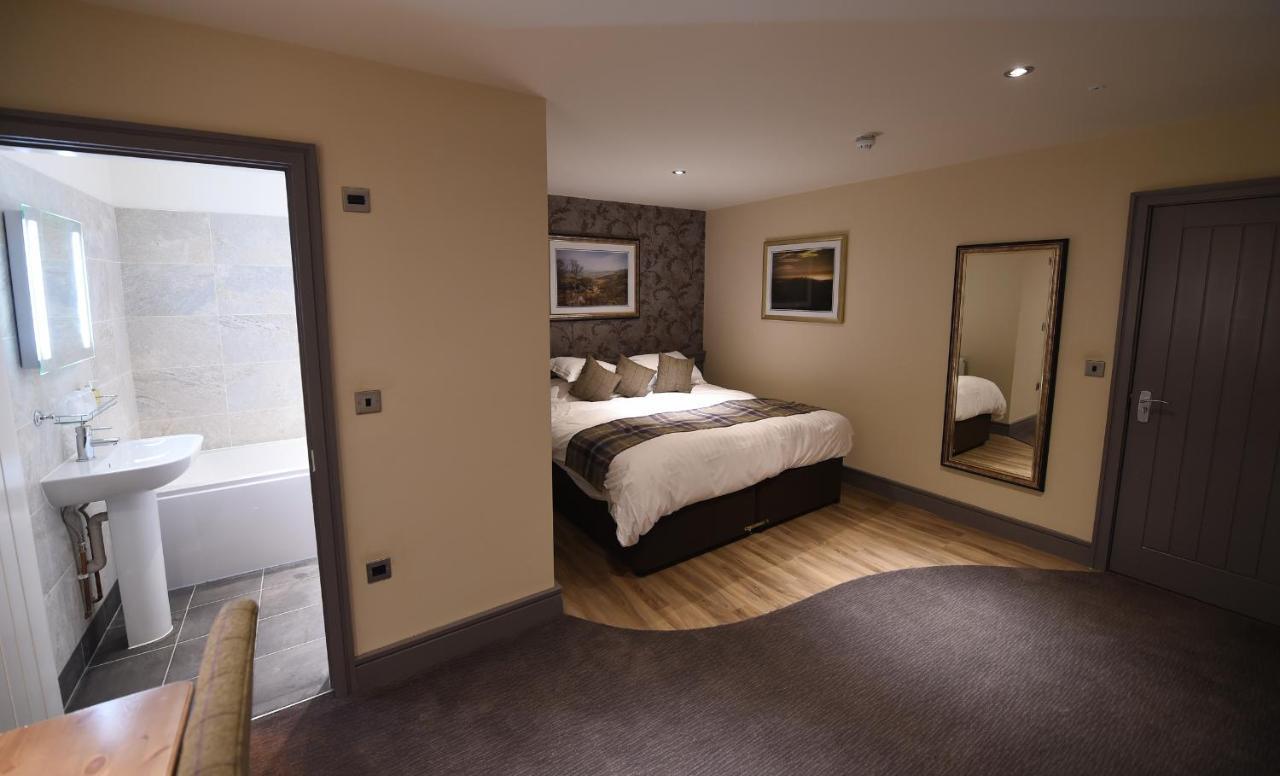 Kings Arms Hotel Holme  Екстериор снимка