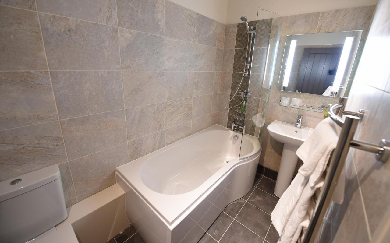 Kings Arms Hotel Holme  Екстериор снимка