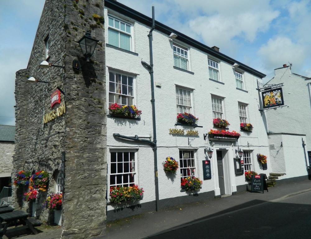 Kings Arms Hotel Holme  Екстериор снимка